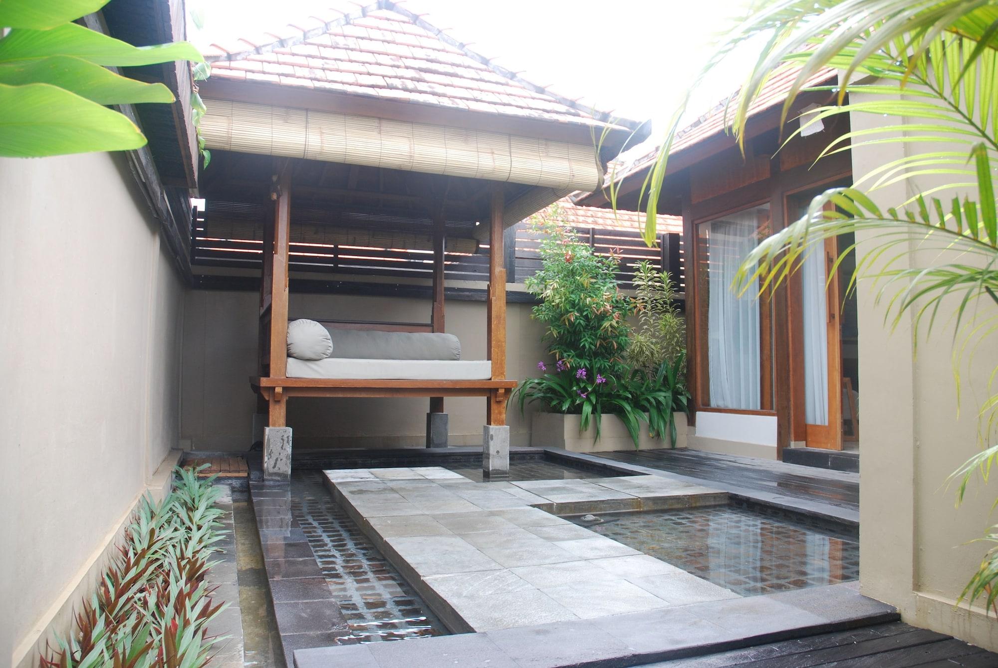 Ubud Village Hotel Экстерьер фото