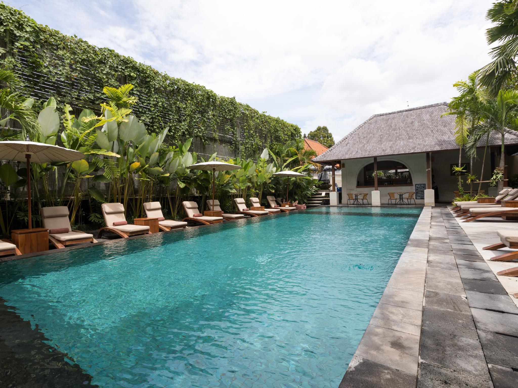 Ubud Village Hotel Экстерьер фото