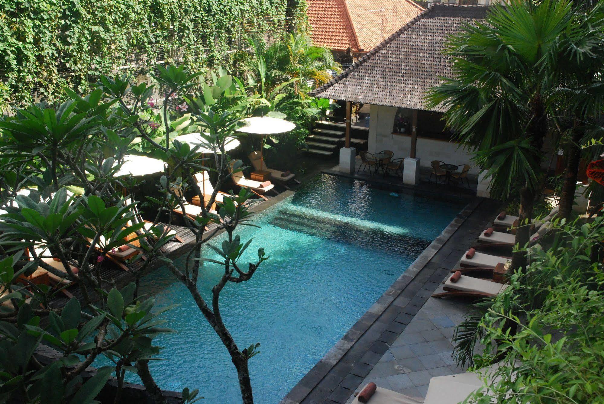 Ubud Village Hotel Экстерьер фото